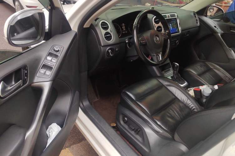 Used Volkswagen Tiguan 2012 1.8TSI Automatic Two-Wheel Drive Elite Edition Driver Seat