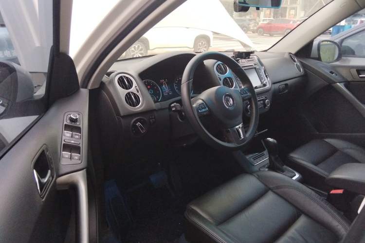 Used Volkswagen Tiguan 2012 1.8TSI Automatic All-Wheel Drive Fashion Edition Driver Seat