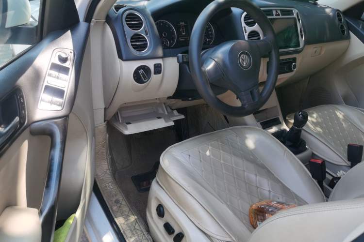 Used Volkswagen Tiguan 2012 1.8TSI Manual Two-Wheel Drive Enjoyment Edition Driver Seat