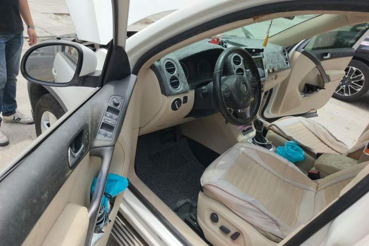 Used Volkswagen Tiguan 2012 1.8TSI Automatic All-Wheel Drive Elite Edition Driver Seat