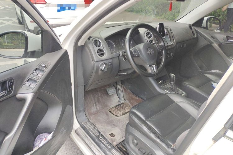 Used Volkswagen Tiguan 2012 1.8TSI Automatic All-Wheel Drive Elite Edition Driver Seat