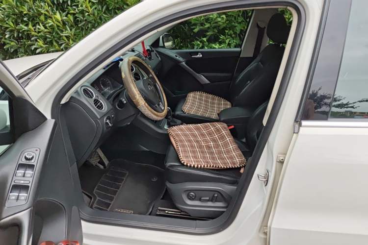 Used Volkswagen Tiguan 2012 1.8TSI Automatic All-Wheel Drive Elite Edition Driver Seat