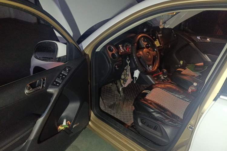 Used Volkswagen Tiguan 2012 1.8TSI Automatic All-Wheel Drive Elite Edition Driver Seat