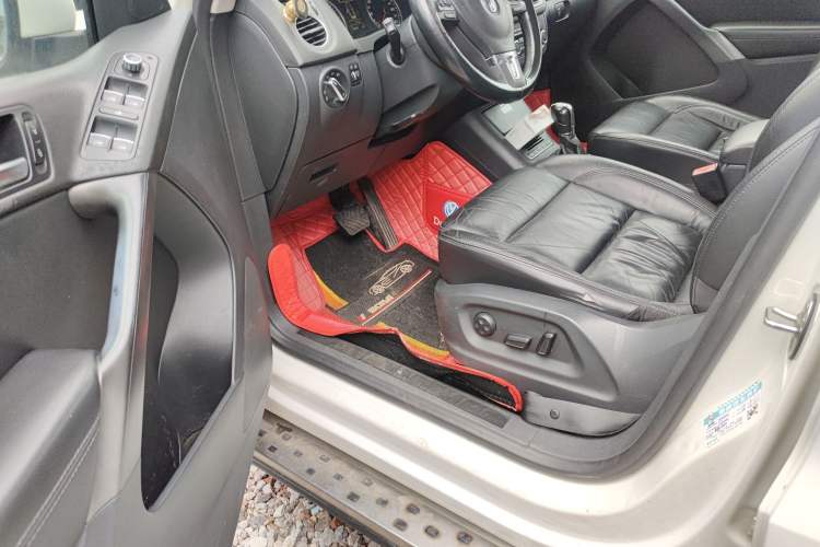 Used Volkswagen Tiguan 2012 1.8TSI Automatic Two-Wheel Drive Elite Edition Driver Seat