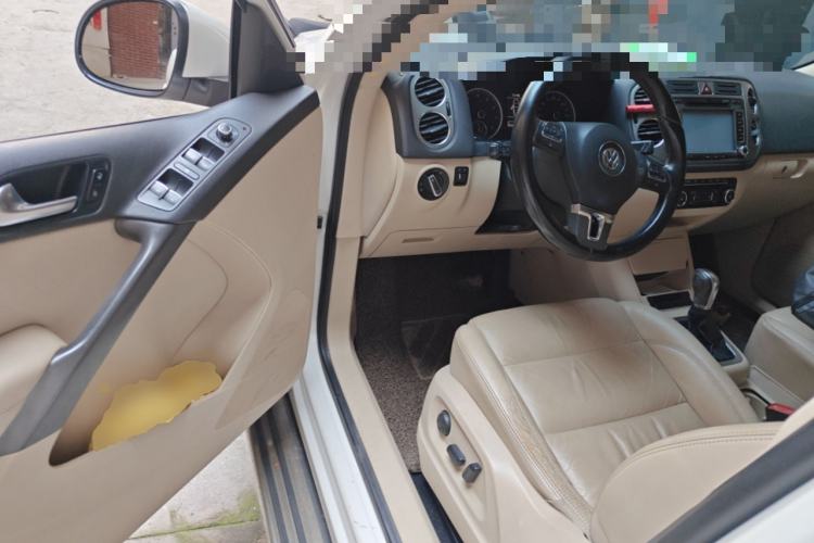 Used Volkswagen Tiguan 2012 1.8TSI Automatic All-Wheel Drive Elite Edition Driver Seat