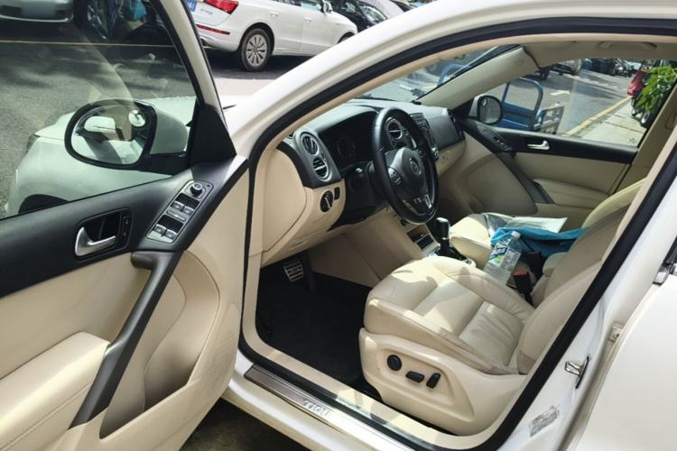 Used Volkswagen Tiguan 2012 1.8TSI Automatic Two-Wheel Drive Elite Edition Driver Seat