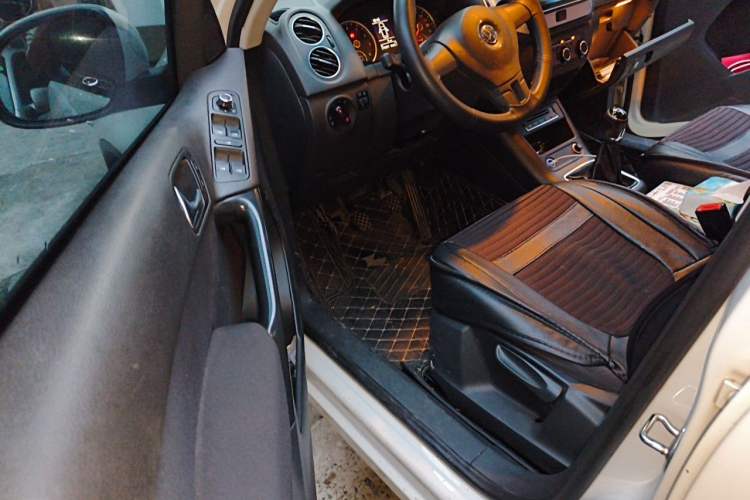 Used Volkswagen Tiguan 2012 1.8TSI Manual Two-Wheel Drive Urban Edition Driver Seat