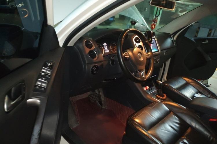 Used Volkswagen Tiguan 2012 1.8TSI Automatic Two-Wheel Drive Zhaoshi Edition Driver Seat