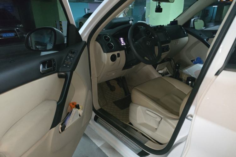 Used Volkswagen Tiguan 2012 1.8TSI Manual Two-Wheel Drive Urban Edition Driver Seat
