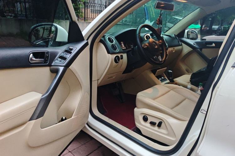 Used Volkswagen Tiguan 2012 1.8TSI Automatic All-Wheel Drive Fashion Edition Driver Seat