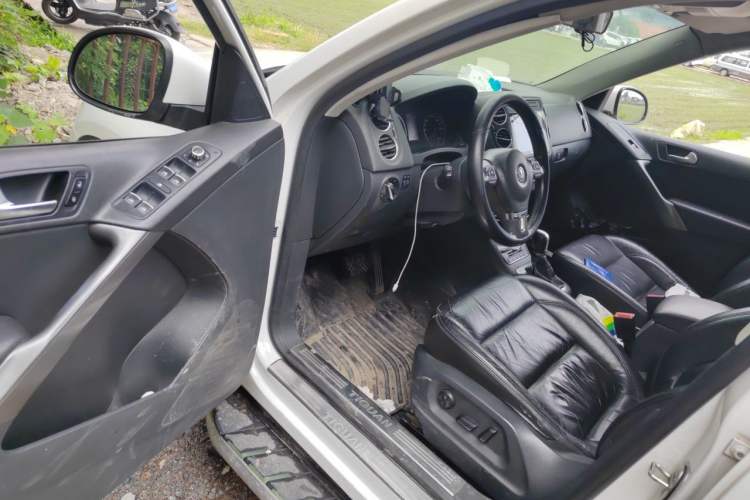 Used Volkswagen Tiguan 2012 1.8TSI Automatic Two-Wheel Drive Trend Edition Driver Seat