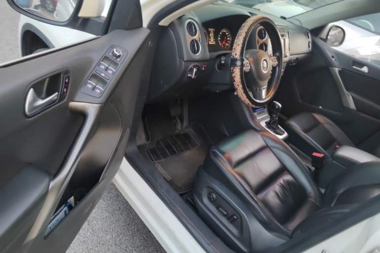 Used Volkswagen Tiguan 2012 1.8TSI Automatic Two-Wheel Drive Elite Edition Driver Seat