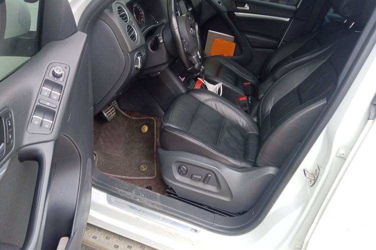 Used Volkswagen Tiguan 2012 2.0 TSI Comfort Edition Driver Seat