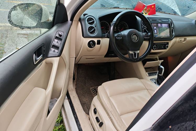 Used Volkswagen Tiguan 2012 2.0 TSI Comfort Edition Driver Seat