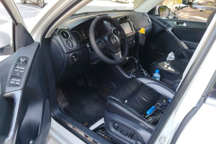 Used Volkswagen Tiguan 2012 1.8TSI Automatic All-Wheel Drive Elite Edition Driver Seat