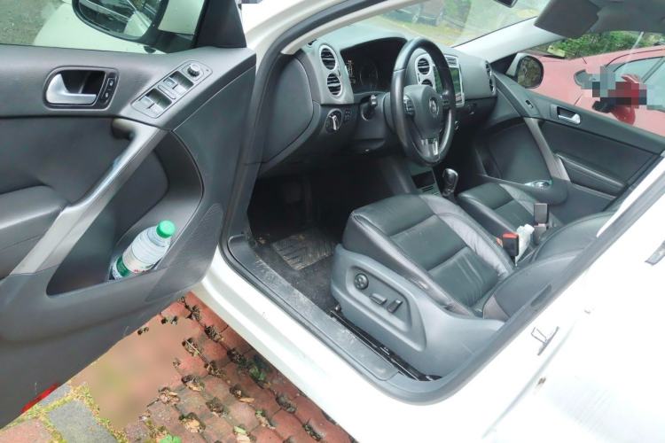 Used Volkswagen Tiguan 2012 1.8TSI Automatic All-Wheel Drive Elite Edition Driver Seat