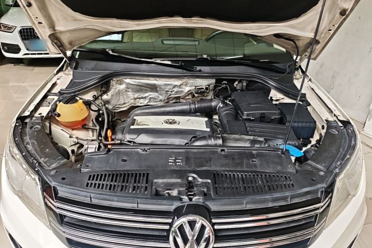 Used Volkswagen Tiguan 2012 1.8TSI Automatic All-Wheel Drive Fashion Edition Engine Bay