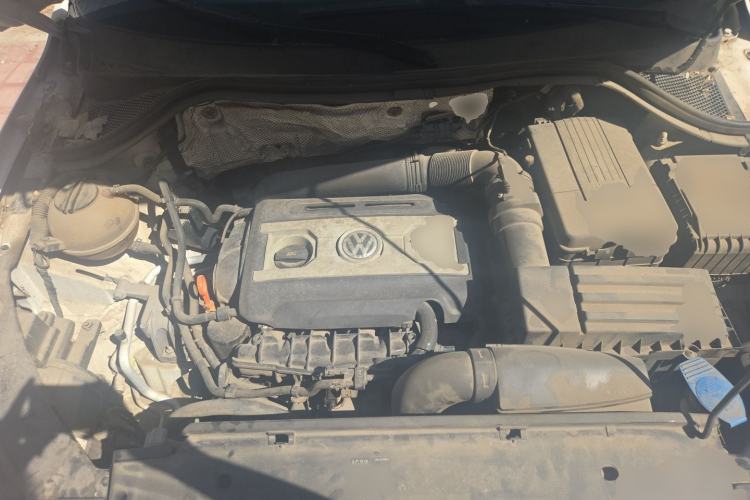Used Volkswagen Tiguan 2012 2.0 TSI Automatic All-Wheel Drive Elite Edition Engine Bay