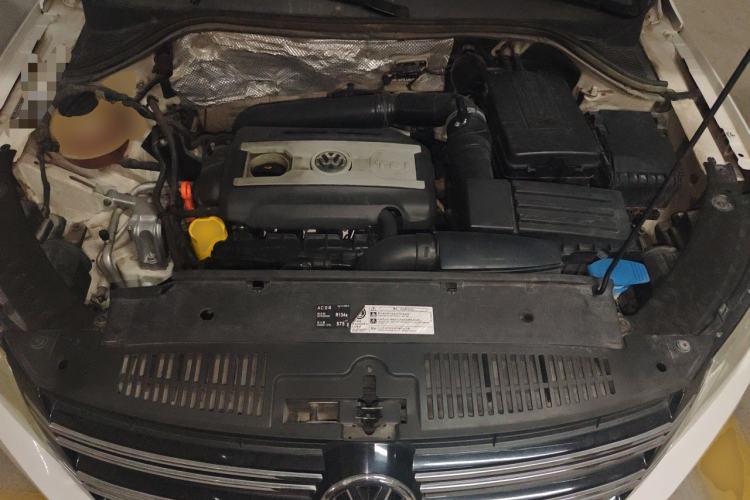 Used Volkswagen Tiguan 2012 1.8TSI Automatic All-Wheel Drive Elite Edition Engine Bay