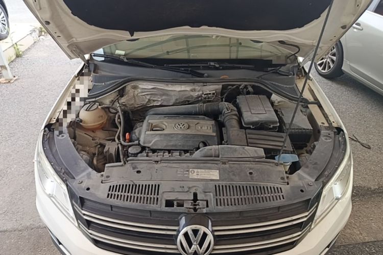 Used Volkswagen Tiguan 2012 1.8TSI Automatic Two-Wheel Drive Trend Edition Engine Bay