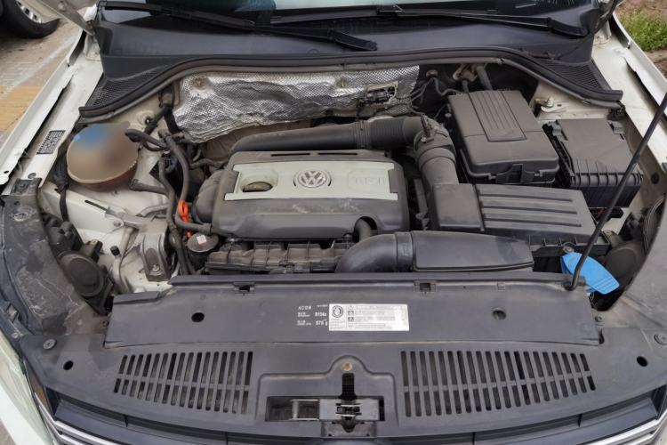 Used Volkswagen Tiguan 2012 2.0 TSI Automatic All-Wheel Drive Flagship Edition Engine Bay