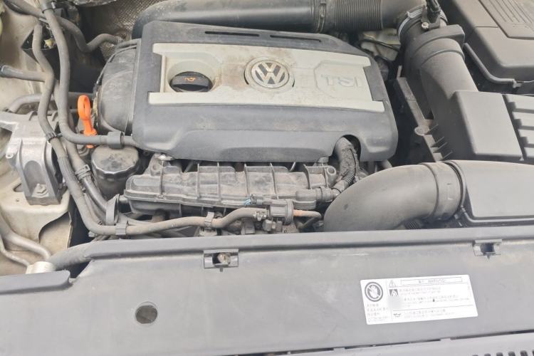 Used Volkswagen Tiguan 2012 1.8TSI Automatic Two-Wheel Drive Trend Edition Engine Bay