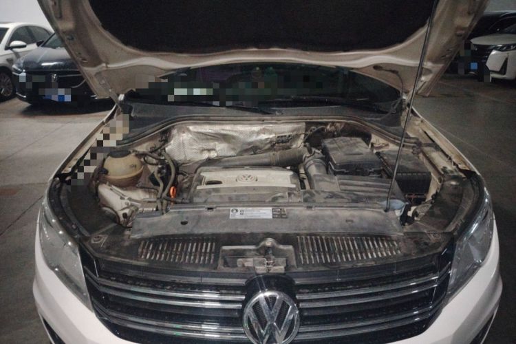 Used Volkswagen Tiguan 2012 1.8TSI Automatic Two-Wheel Drive Trend Edition Engine Bay