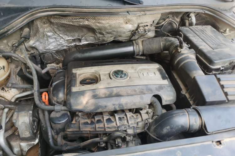 Used Volkswagen Tiguan 2012 1.8TSI Manual Two-Wheel Drive Enjoyment Edition Engine Bay