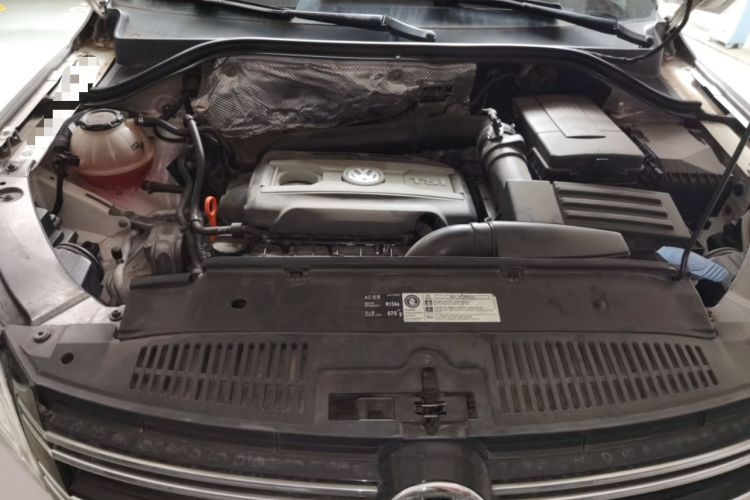 Used Volkswagen Tiguan 2012 1.8TSI Automatic All-Wheel Drive Elite Edition Engine Bay