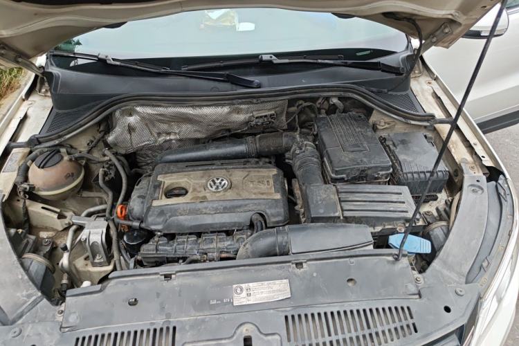 Used Volkswagen Tiguan 2012 1.8TSI Automatic All-Wheel Drive Elite Edition Engine Bay