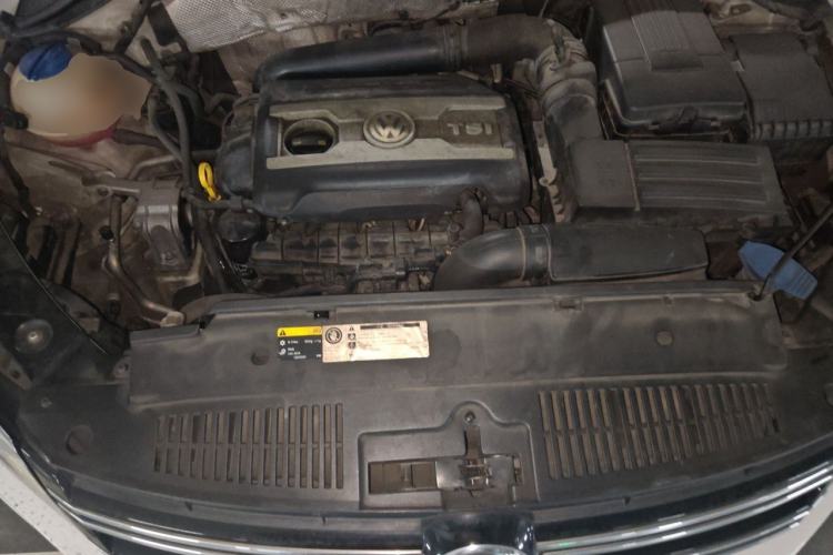 Used Volkswagen Tiguan 2012 2.0 TSI Comfort Edition Engine Bay