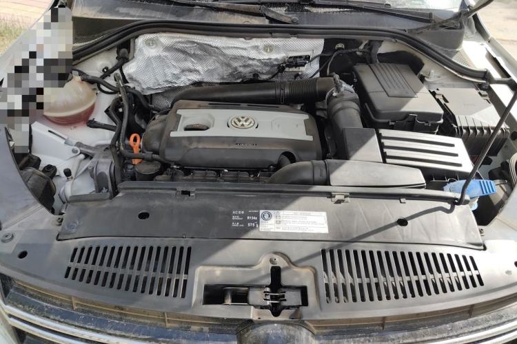 Used Volkswagen Tiguan 2012 1.8TSI Automatic All-Wheel Drive Fashion Edition Engine Bay