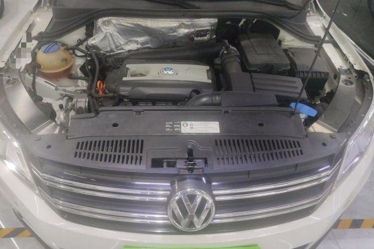 Used Volkswagen Tiguan 2012 1.8TSI Automatic Two-Wheel Drive Elite Edition Engine Bay