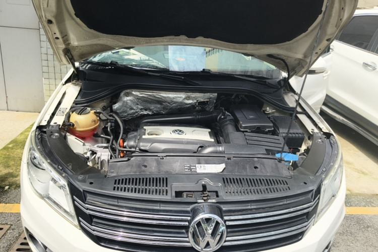 Used Volkswagen Tiguan 2012 1.8TSI Automatic Two-Wheel Drive Elite Edition Engine Bay
