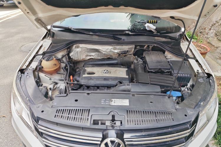 Used Volkswagen Tiguan 2012 1.8TSI Automatic Two-Wheel Drive Trend Edition Engine Bay