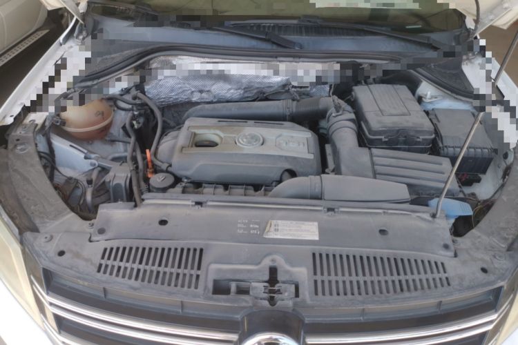 Used Volkswagen Tiguan 2012 1.8TSI Automatic Two-Wheel Drive Trend Edition Engine Bay
