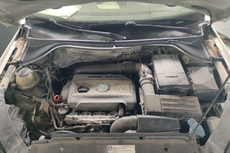 Used Volkswagen Tiguan 2012 1.8TSI Automatic All-Wheel Drive Elite Edition Engine Bay