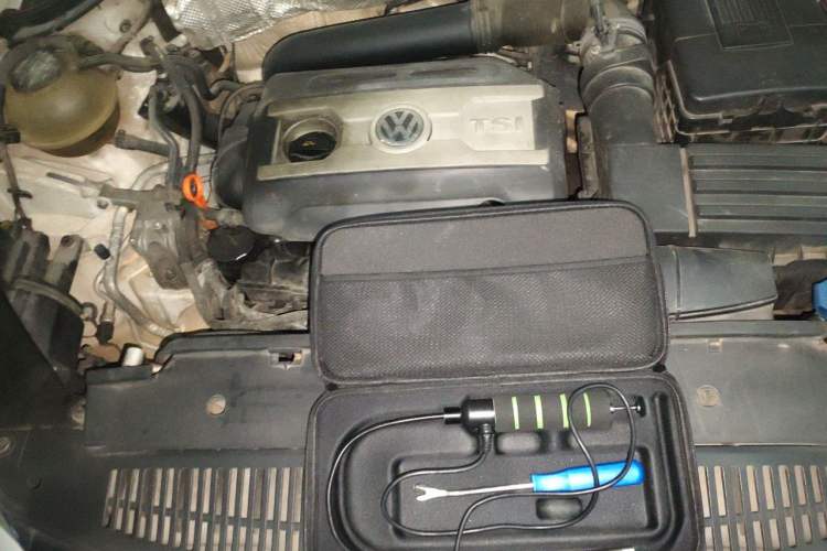 Used Volkswagen Tiguan 2012 1.8TSI Automatic Two-Wheel Drive Trend Edition Engine Bay