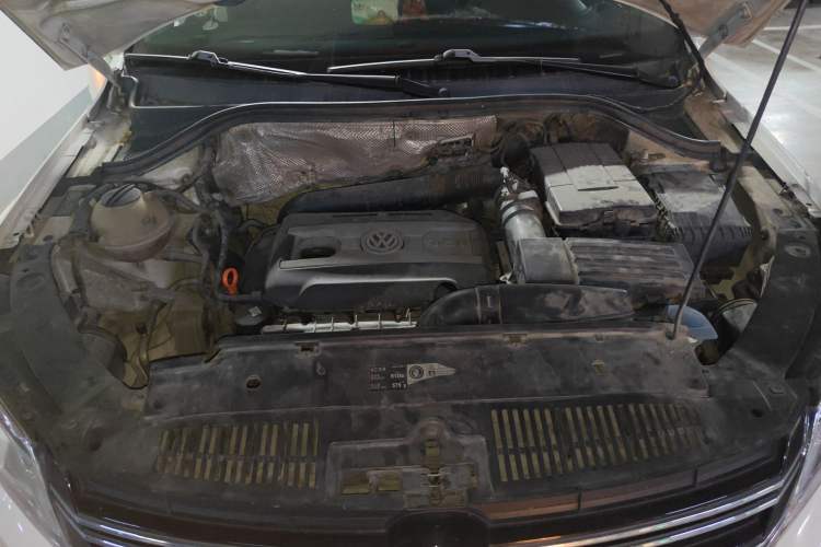 Used Volkswagen Tiguan 2012 1.8TSI Automatic Two-Wheel Drive Elite Edition Engine Bay