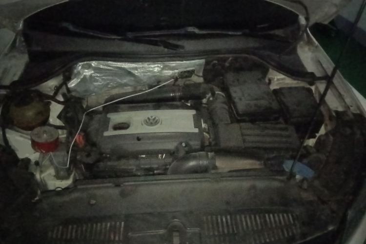Used Volkswagen Tiguan 2012 2.0 TSI Automatic All-Wheel Drive Flagship Edition Engine Bay