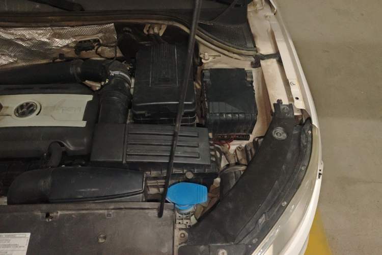 Used Volkswagen Tiguan 2012 1.8TSI Automatic All-Wheel Drive Elite Edition Engine Bay Left