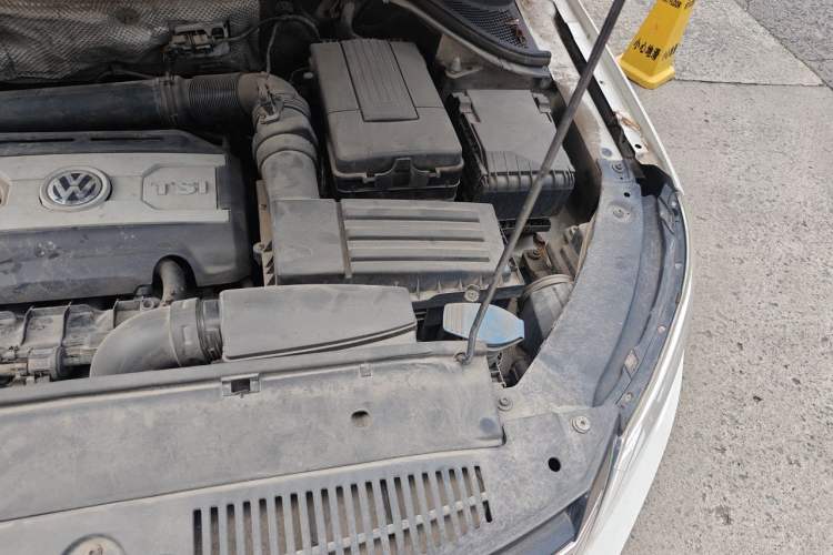 Used Volkswagen Tiguan 2012 1.8TSI Automatic Two-Wheel Drive Elite Edition Engine Bay Left
