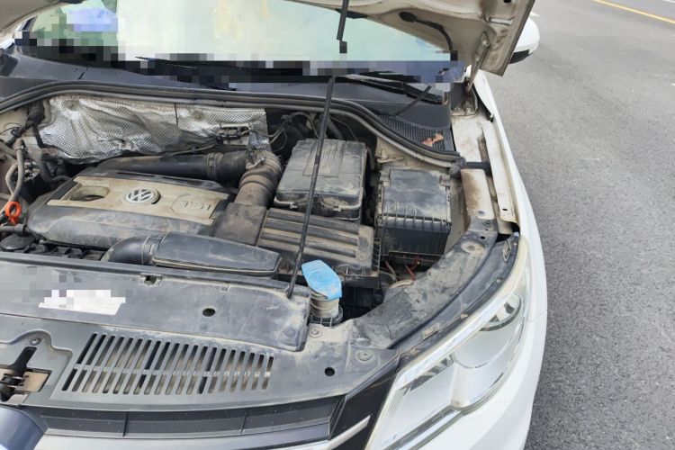 Used Volkswagen Tiguan 2012 1.8TSI Manual Two-Wheel Drive Enjoyment Edition Engine Bay Left