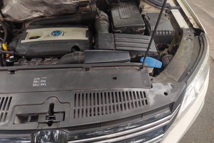 Used Volkswagen Tiguan 2012 1.8TSI Automatic Two-Wheel Drive Elite Edition Engine Bay Left