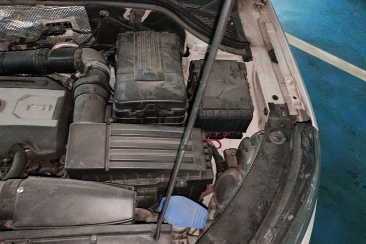 Used Volkswagen Tiguan 2012 2.0 TSI Automatic All-Wheel Drive Flagship Edition Engine Bay Left