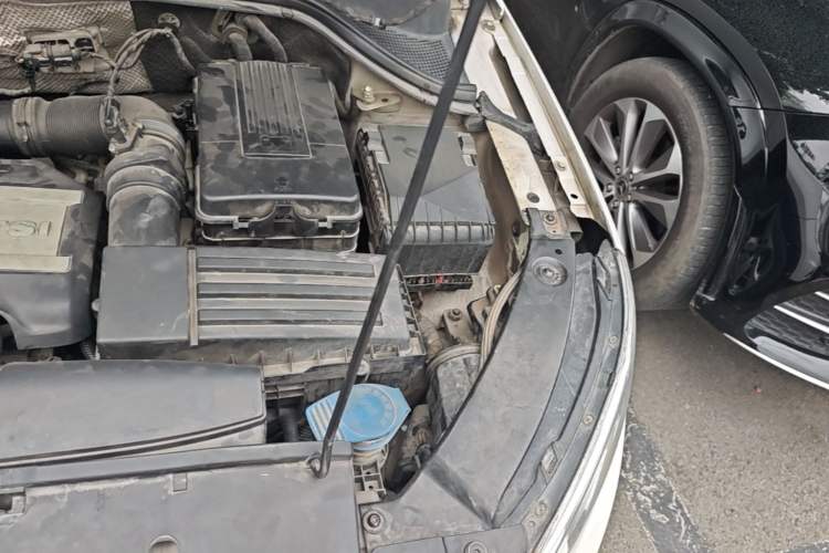 Used Volkswagen Tiguan 2012 1.8TSI Automatic All-Wheel Drive Elite Edition Engine Bay Left