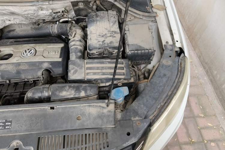 Used Volkswagen Tiguan 2012 1.8TSI Automatic Two-Wheel Drive Elite Edition Engine Bay Left