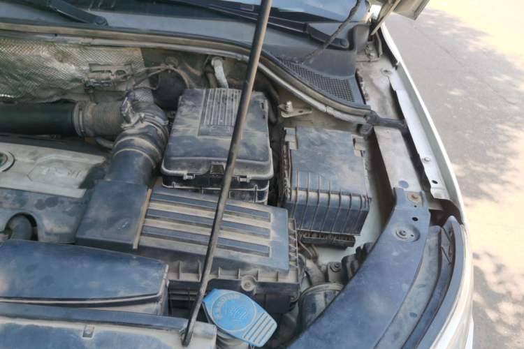 Used Volkswagen Tiguan 2012 1.8TSI Manual Two-Wheel Drive Enjoyment Edition Engine Bay Left