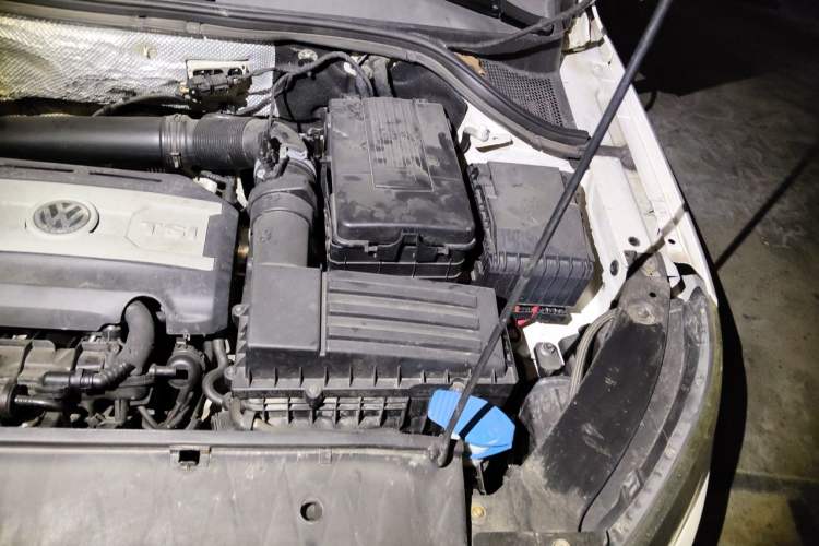 Used Volkswagen Tiguan 2012 1.8TSI Automatic Two-Wheel Drive Elite Edition Engine Bay Left