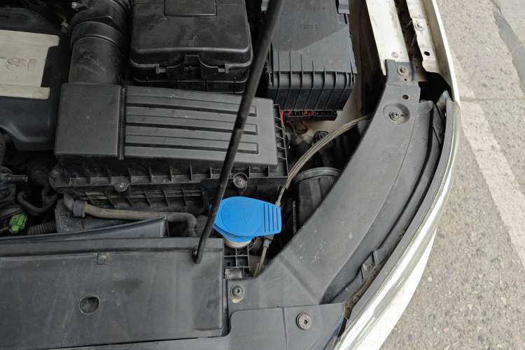 Used Volkswagen Tiguan 2012 1.8TSI Automatic All-Wheel Drive Elite Edition Engine Bay Left